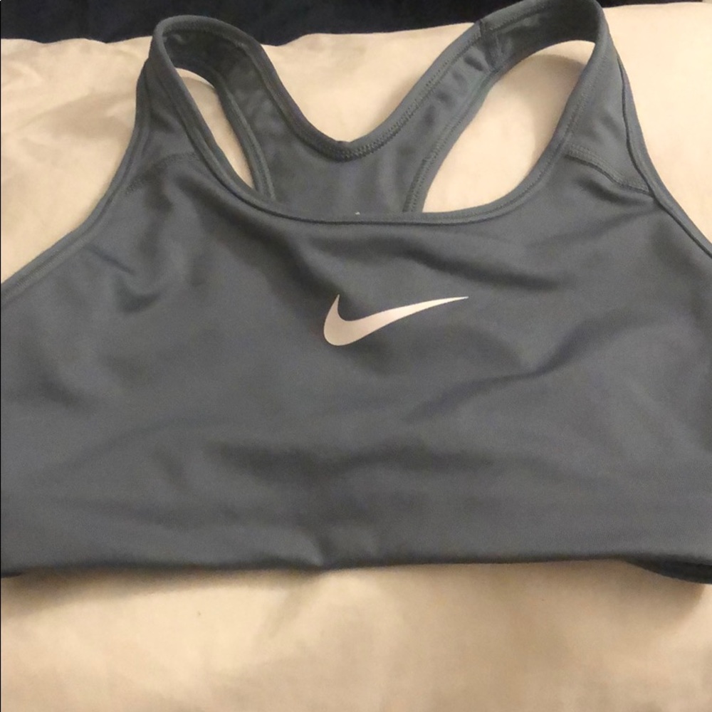 grey nike sport bra
